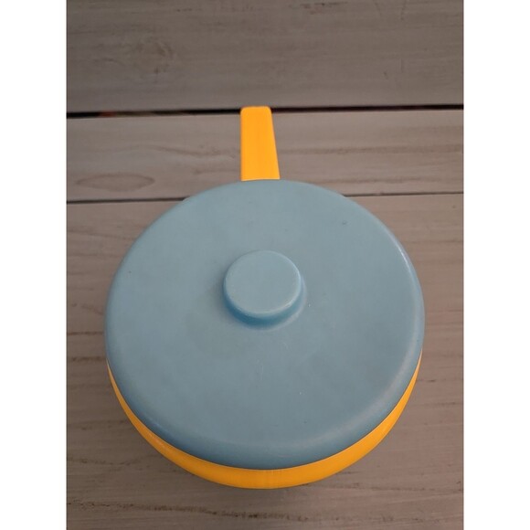 Rare Vintage The First Years Yellow Pot with Blue Lid 2338 Smiling Face Plastic - Picture 4 of 10